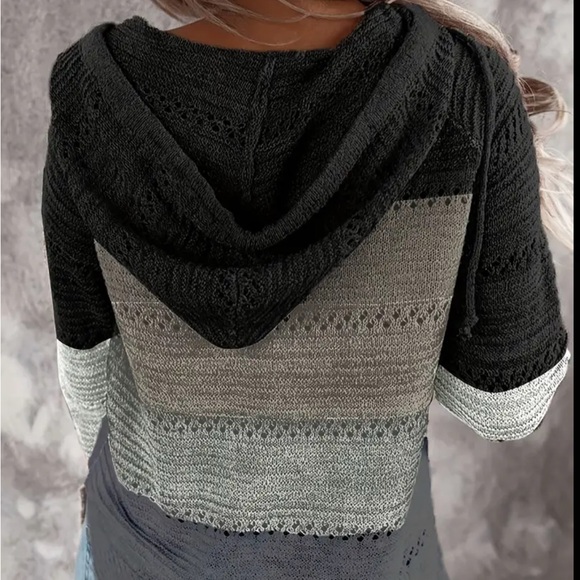 Long Sleeve Women's Color Block Striped Hoodie Pullover cardigan shirt - Picture 3 of 3